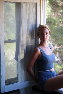Nora Arnezeder pic #719288